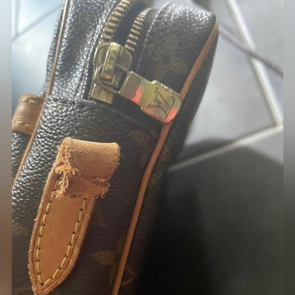 Louis Vuitton Danube Cross
Body Bag - Picture 8 of 13